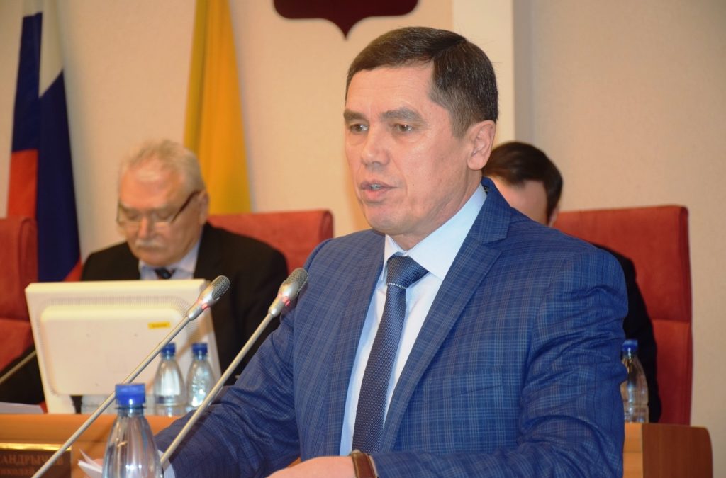 Альфир Бакиров отчитался перед региональным парламентом о работе в 2018 году