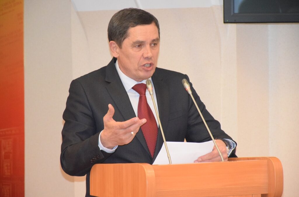 Альфир Бакиров рассказал о проблемах бизнеса депутатам профильного комитета областной Думы